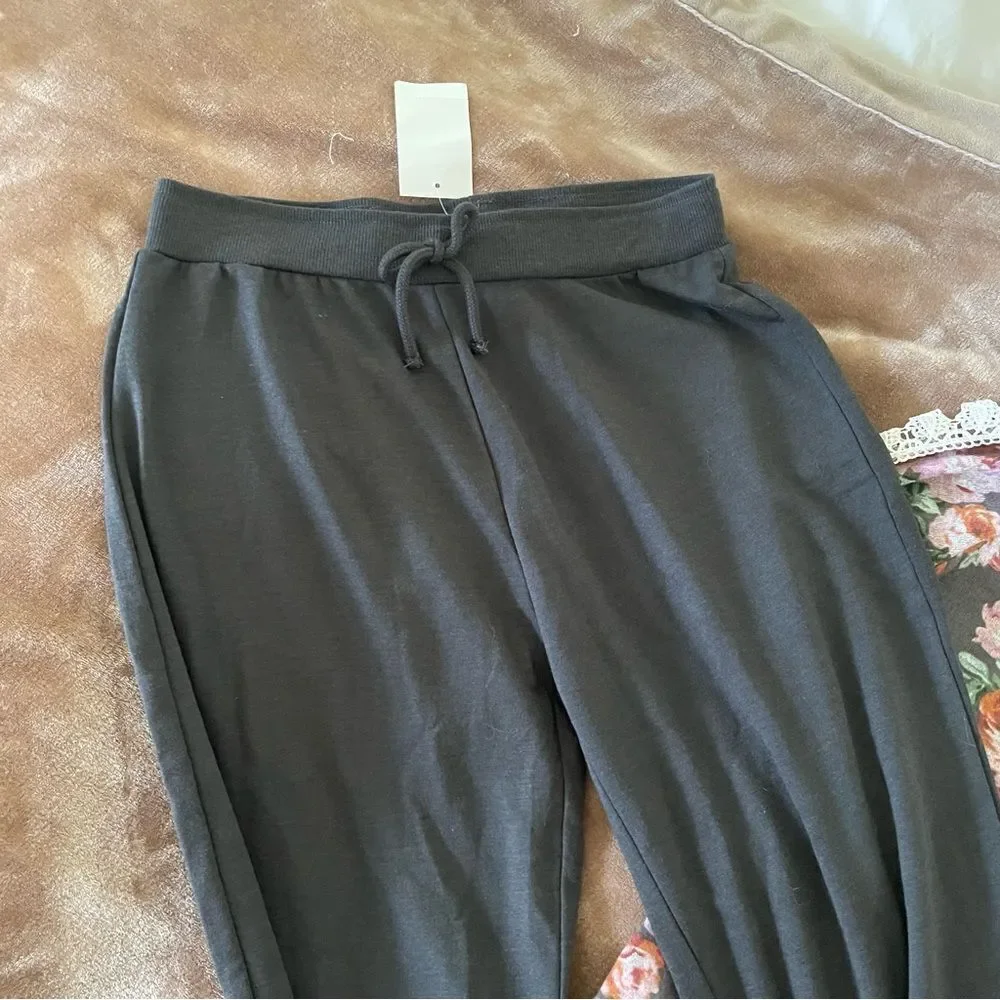 Knitworks Girls Matching Floral Top with Butterfly Accent and Lounge Pants XL